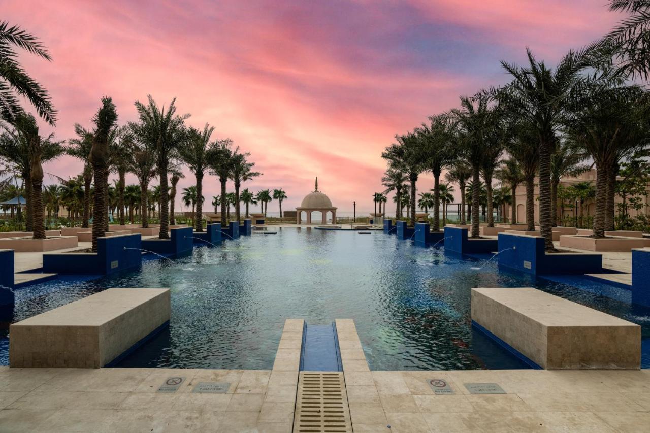 Rixos Marina Abu Dhabi 호텔 외부 사진