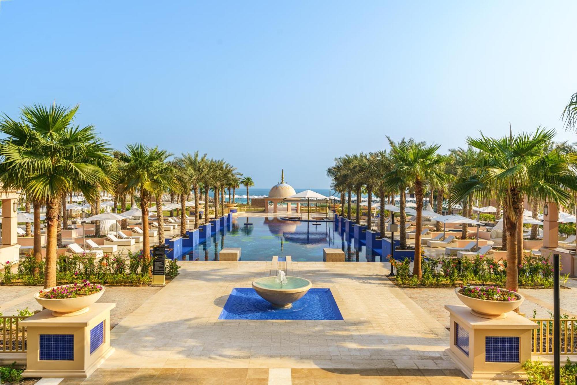 Rixos Marina Abu Dhabi 호텔 외부 사진